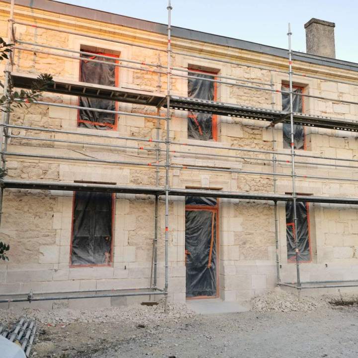 Pose de revêtement en pierre Près de Bordeaux